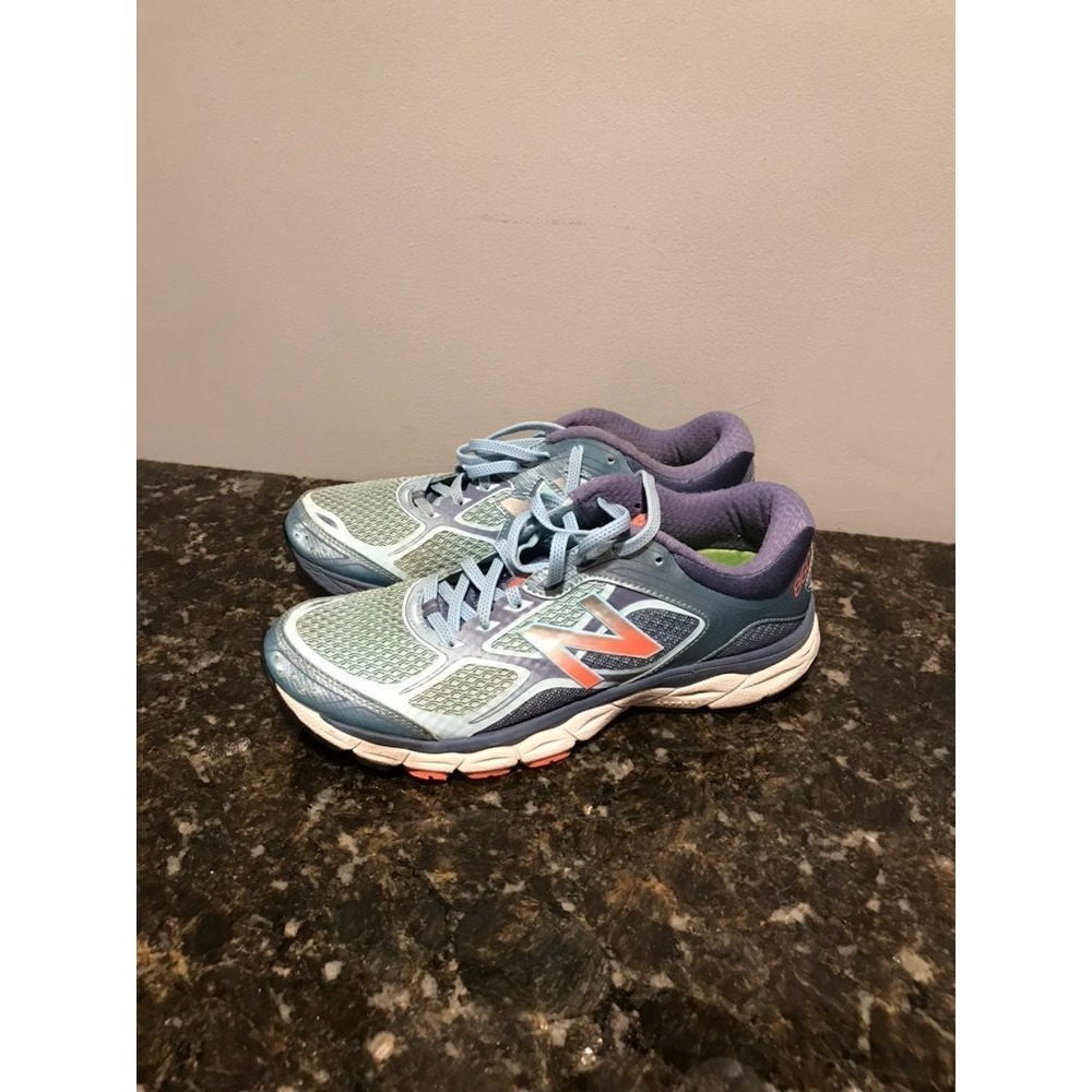 New balance womens 9 running shoes blue